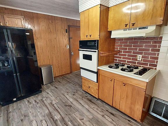 4th image of 1405 15th AVENUE