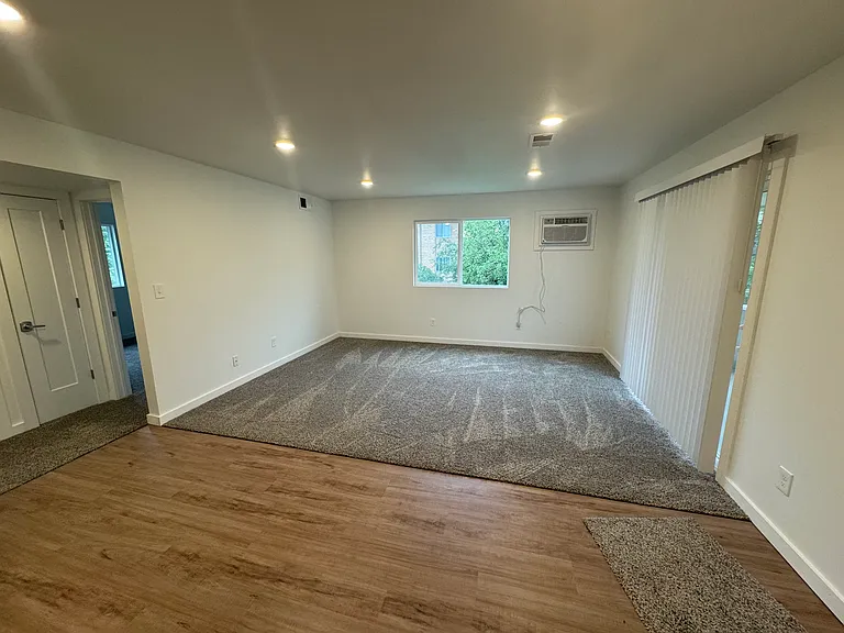 721 3rd Ave NW #17 — Photo 4