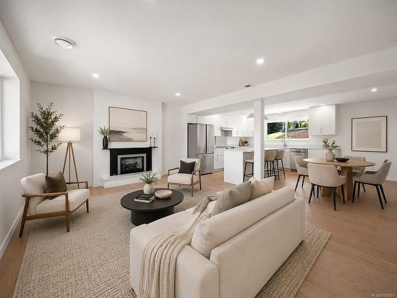 2nd image of 896 Galerno Rd #A