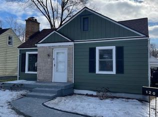 120 Honeoye St SW, Wyoming, MI 49548