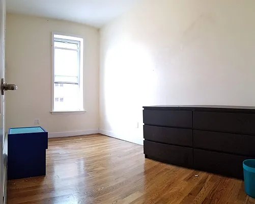 Rented by Zjama Realty Corp | media 4