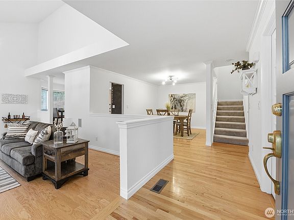 5th image of 2000 Village Green Drive #16