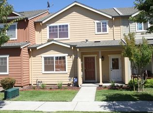 2368 Iroquois St, Santa Rosa, CA 95403