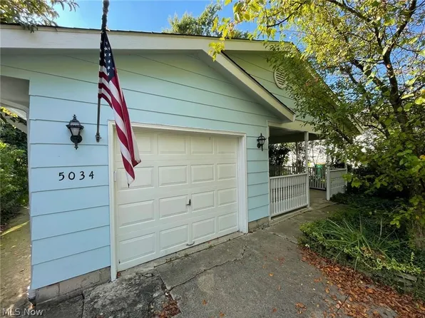 5034 Glen Lodge Rd, Mentor, OH 44060