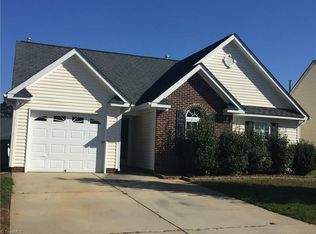 6122 Trotting Pl, Greensboro, NC 27405
