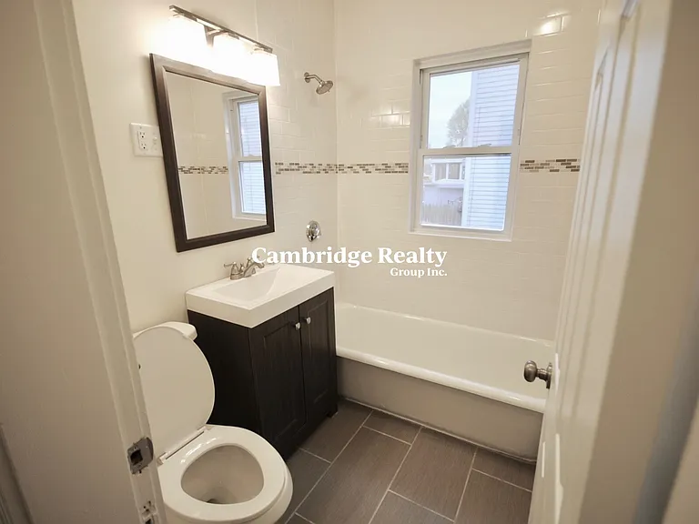 15 Taylor St #1T — Photo 8