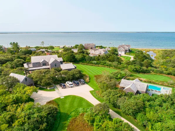 33 Pocomo Rd, Nantucket, MA 02554