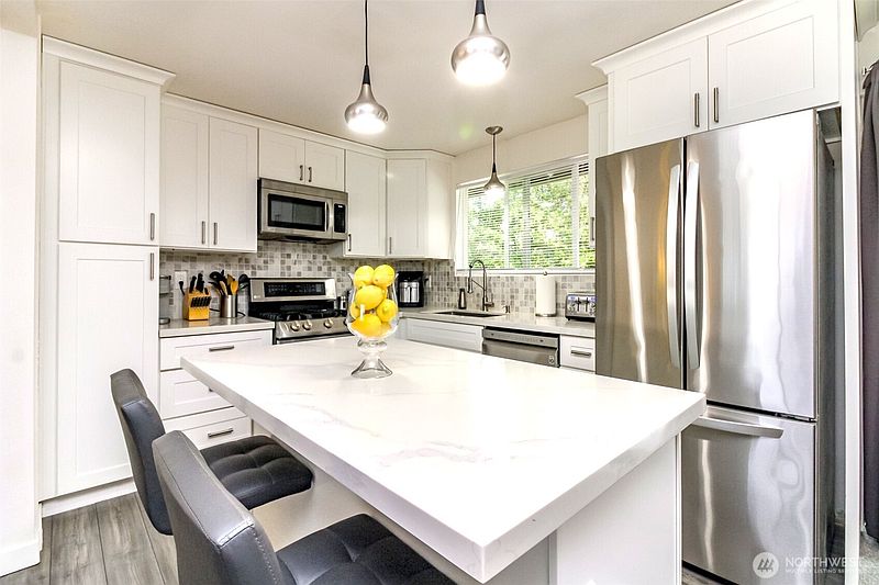 5th image of 33227 39th Avenue SW