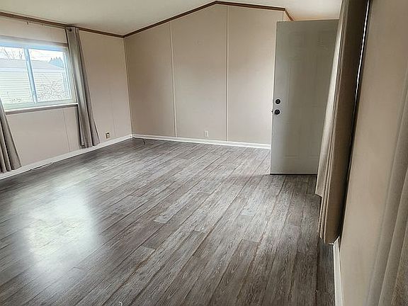 3rd image of 26226 Indiana Ave