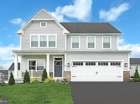 206 Chadsworth Way, York, PA 17402