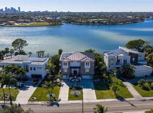 3830 Shore Acres Blvd NE, Saint Petersburg, FL 33703