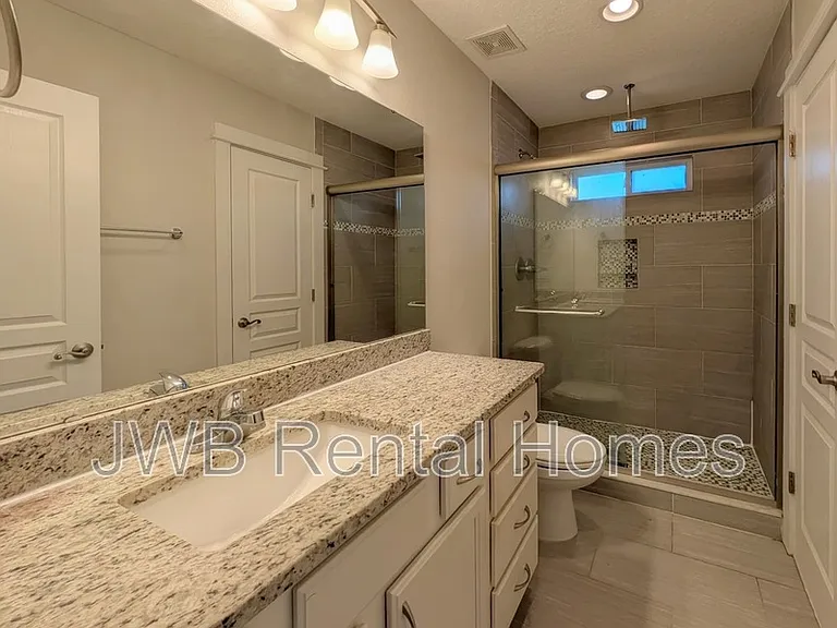 631 2nd Ave S — Photo 9