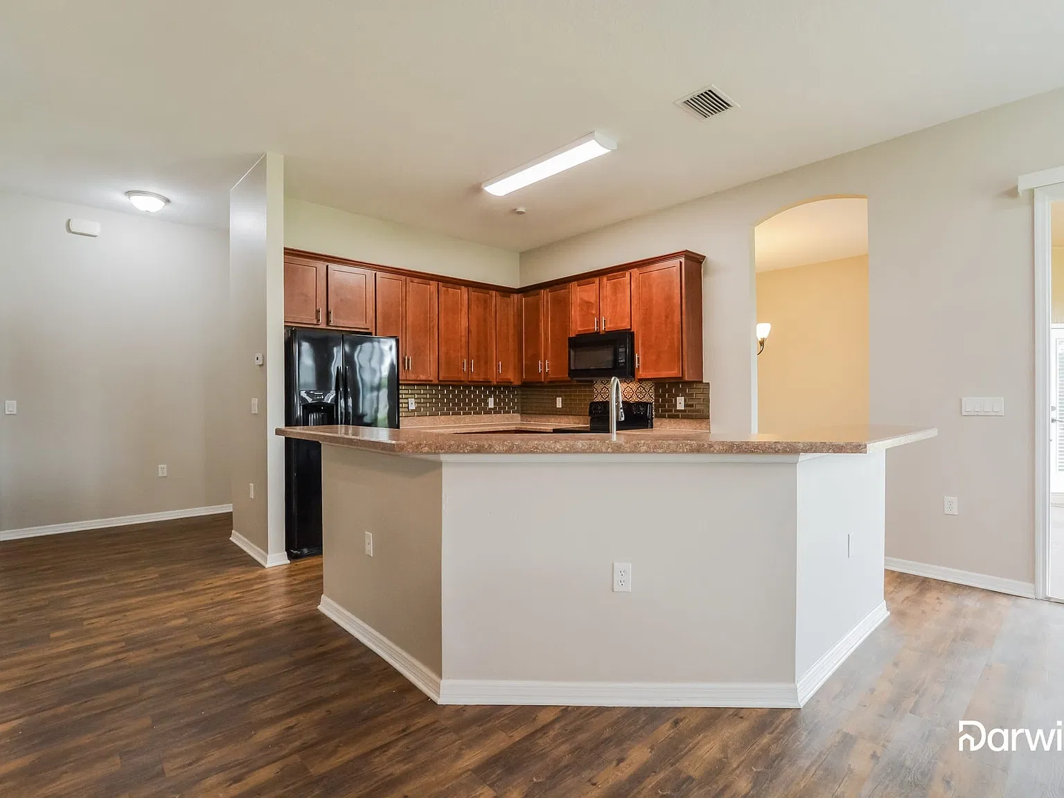 3 bed, 2.0 bath, 2152 sqft, $2,095 — Photo 3