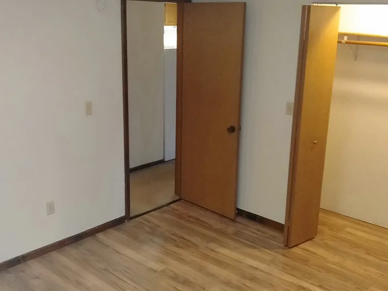 404 Kit Blvd #2 — Photo 6