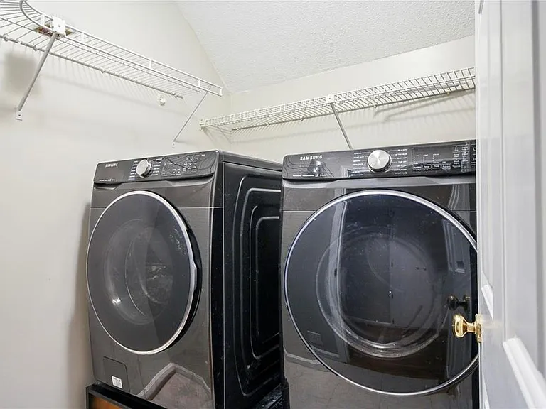 3800 Running Fox Dr — Photo 20