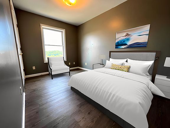 4th image of 525 Grant Ave #202