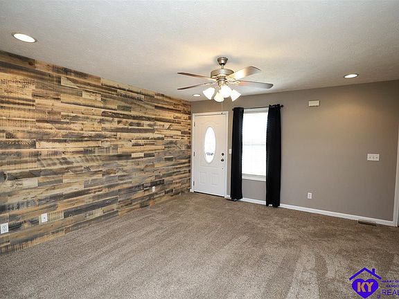 2nd image of 115 Twin Lakes Dr
