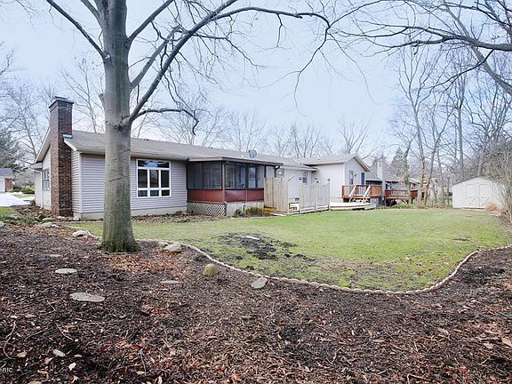 5th image of 131 Sorrento Dr