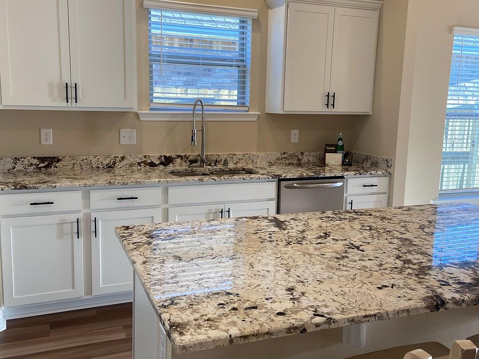 Bright, open kitchen!