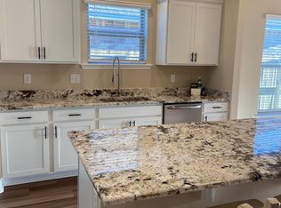 1235 Shadow Bluff Dr, Baton Rouge, LA 70820