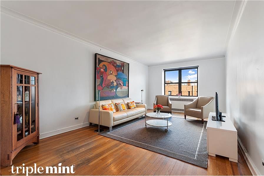 1st image of 25-40 31st Ave APT 5U
