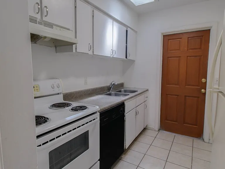 119 Krueger St — Photo 12