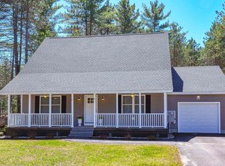 6 Christopher St, Fryeburg, ME 04037