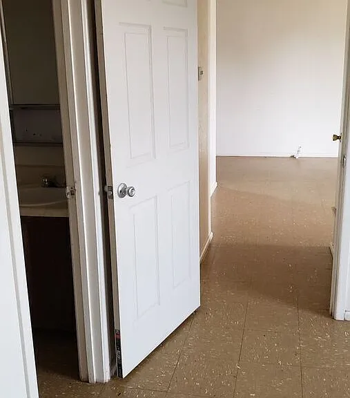 629 S Crosby St — Photo 12