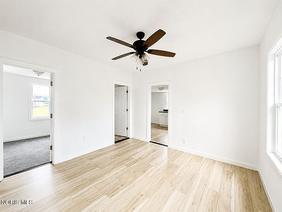4th image of 1222 Lincoln Ave