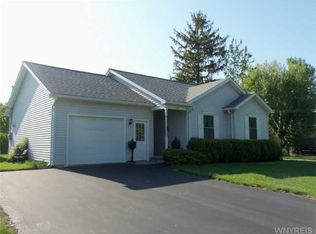 107 Woodland Ave, Medina, NY 14103