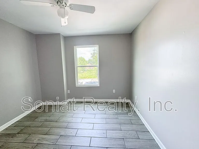 7721 S Coronet Ct #D — Photo 10