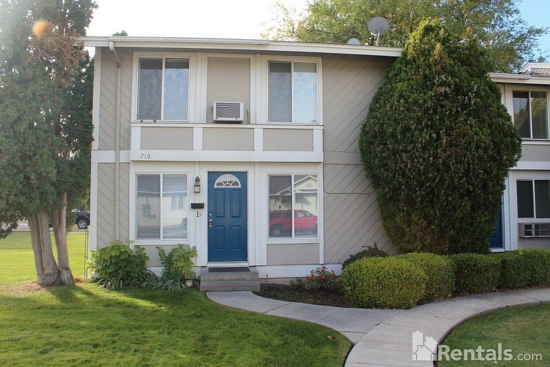 1st image of 719 E Sherman Ave