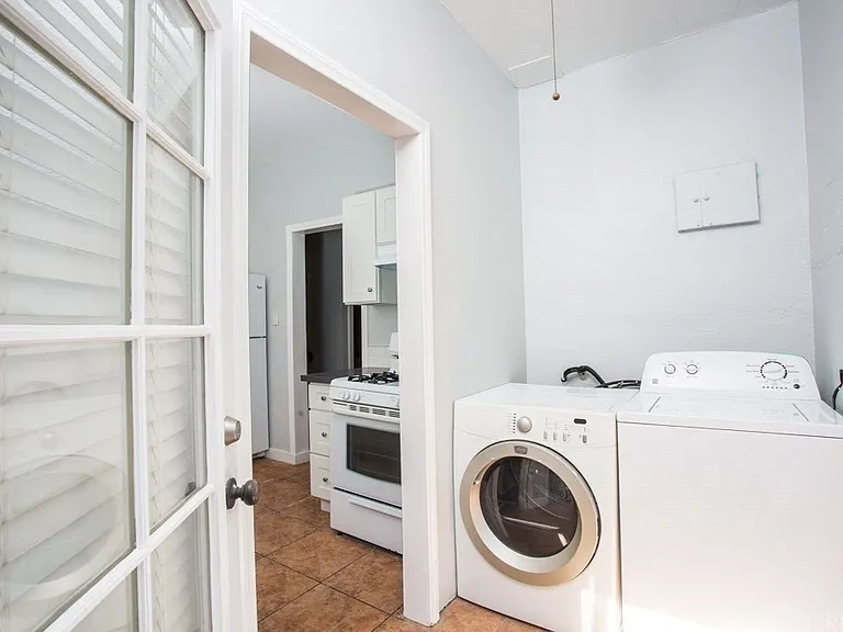 3514 Raymond Ave #2 — Photo 5