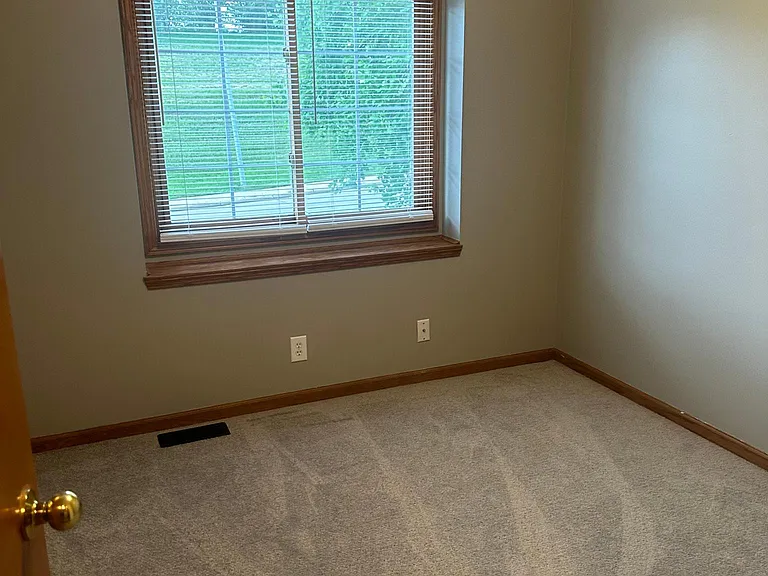 5024 Spaulding St — Photo 10