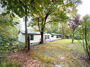 201 Spruce Ln, Cornelia, GA 30531