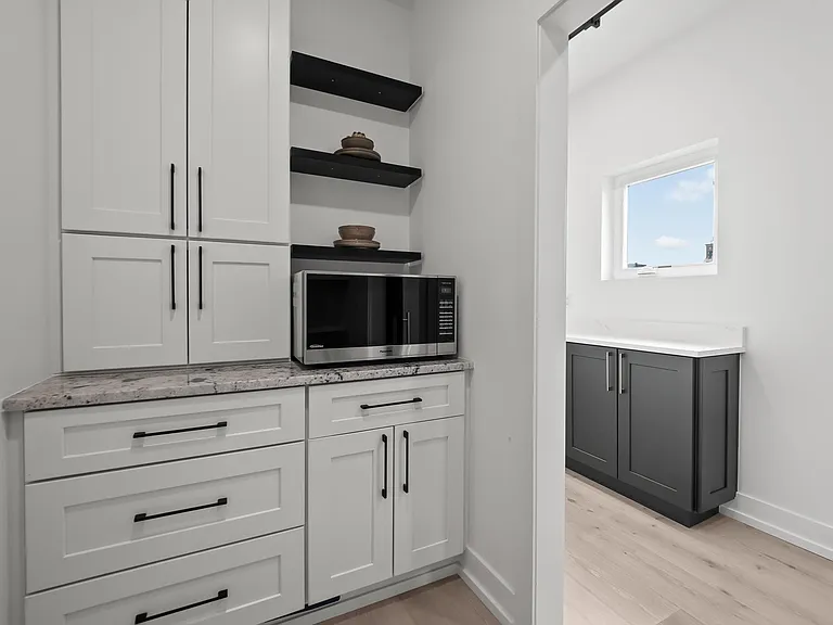 125 N Washington Ave — Photo 6