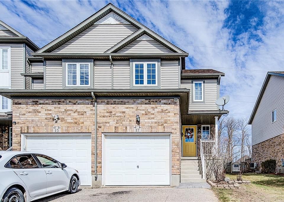 1st image of 17 Red Clover Cres