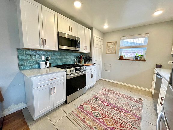5th image of 3333 Newport St