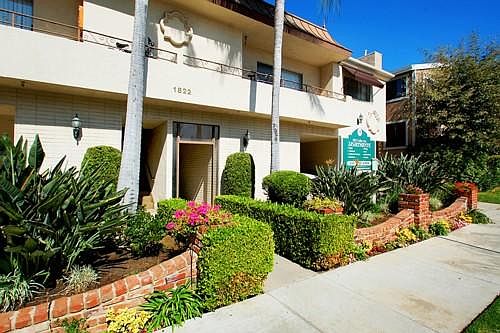 1st image of 1822 Colby Ave APT 15