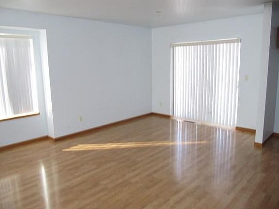 4th image of 814 Ethan Allen Dr