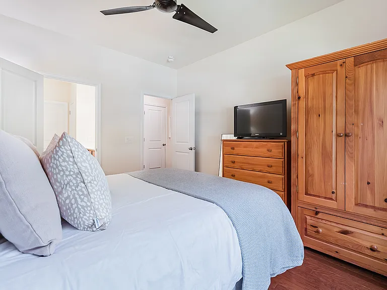 5168 E Liberty Park Cir — Photo 12