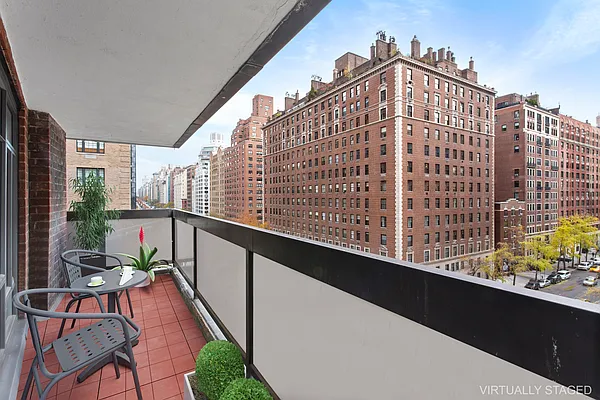 Sold by Douglas Elliman | media 7