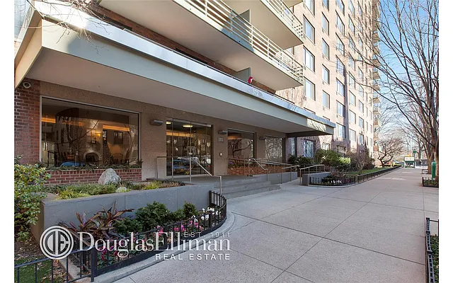 Sold by Douglas Elliman | media 19