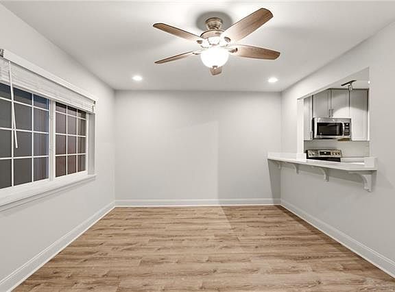 5th image of 1765 Coliseum St #224
