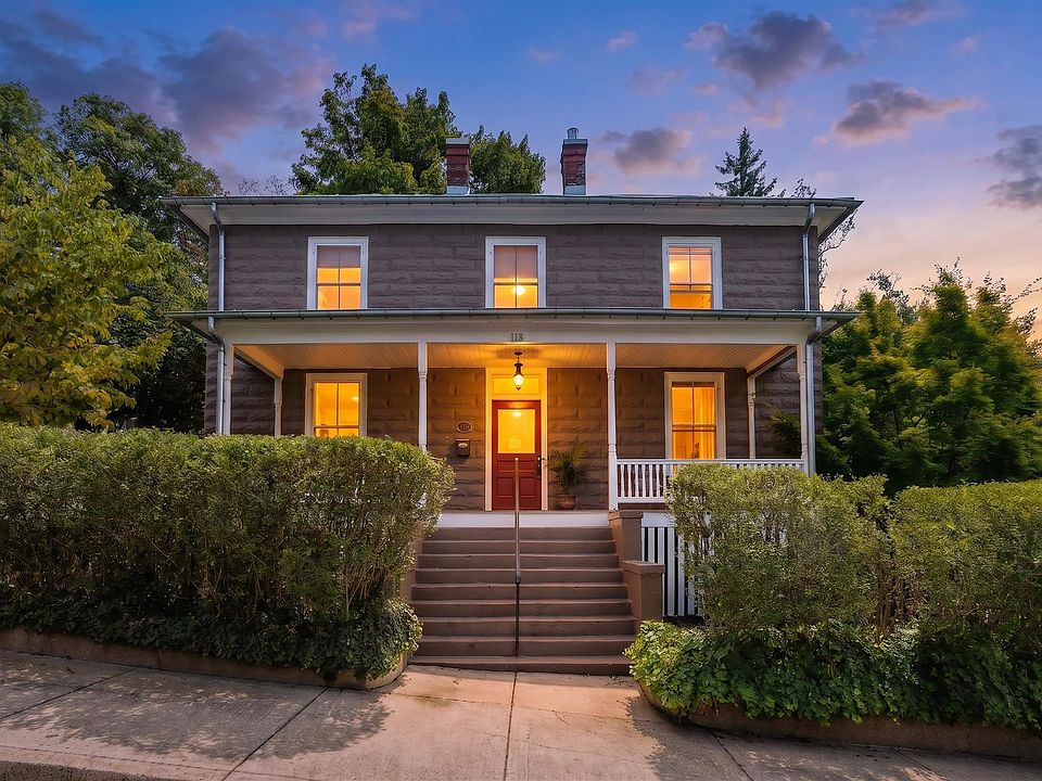 1st image of 118 Prospect St
