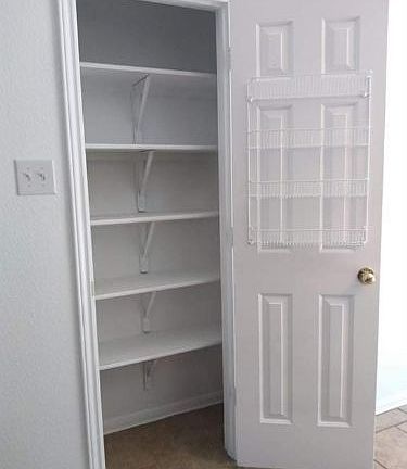 4th image of 115 Echo Village Dr