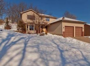 2209 Beacon Dr SW, Rochester, MN 55902