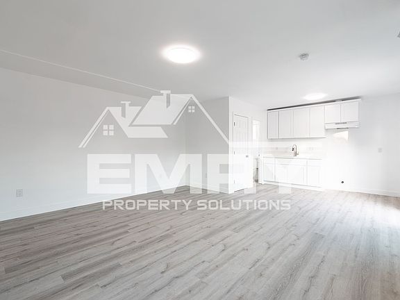 3rd image of 6221 Fishburn Ave