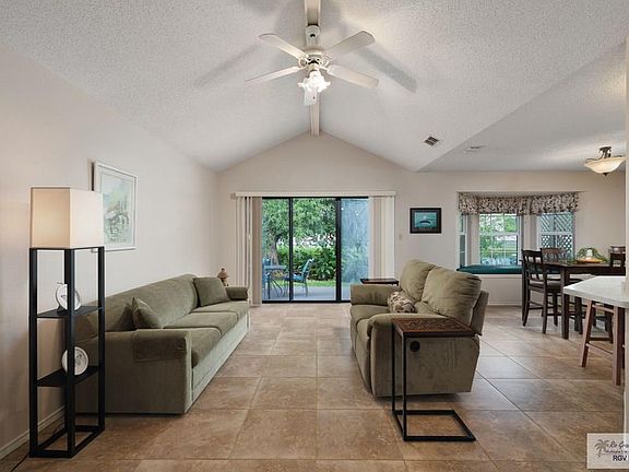 4th image of 215 Heather Dr