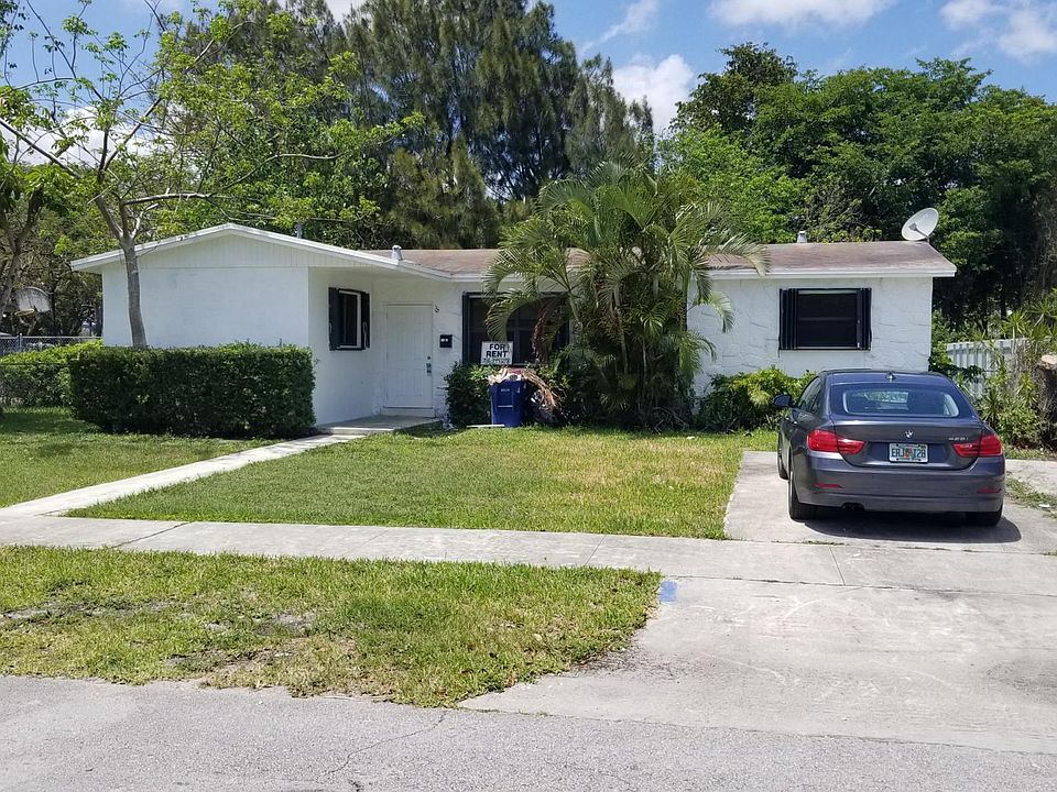 1st image of 2301 NW 196th Ter